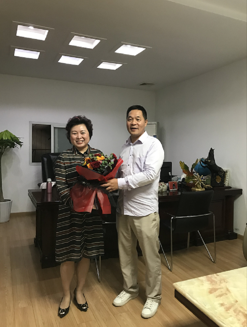 السيارات يوم الأم الرعاية