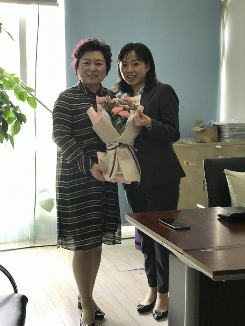 السيارات يوم الأم الرعاية