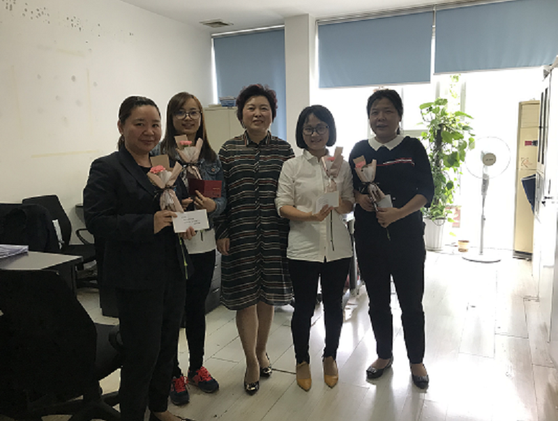 السيارات يوم الأم الرعاية