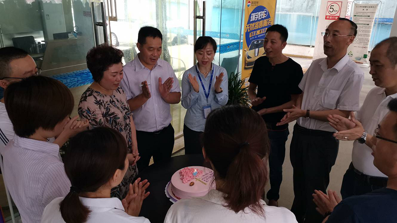 ذكرى مرور 19 عاما على تأسيس السيارات