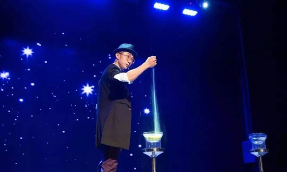 سعر واحد، احتفال، فترة طويلة.