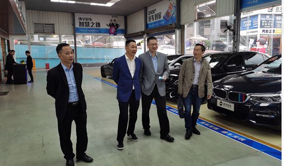 ترحيبا حارا بقيادة لجنة التجارة في منطقة بانان لزيارة العمل التوجيهي البيئي