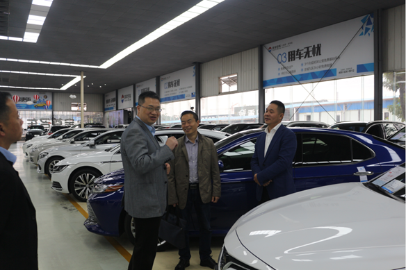 ترحيبا حارا بقيادة لجنة التجارة في منطقة بانان لزيارة العمل التوجيهي البيئي