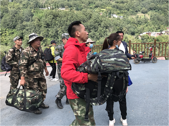 نتمنى للجبال والنهر الوطني السلام، والشعب سليم - ذكريات قدامى المحاربين في السيارات المحيطية يو الزلزال!