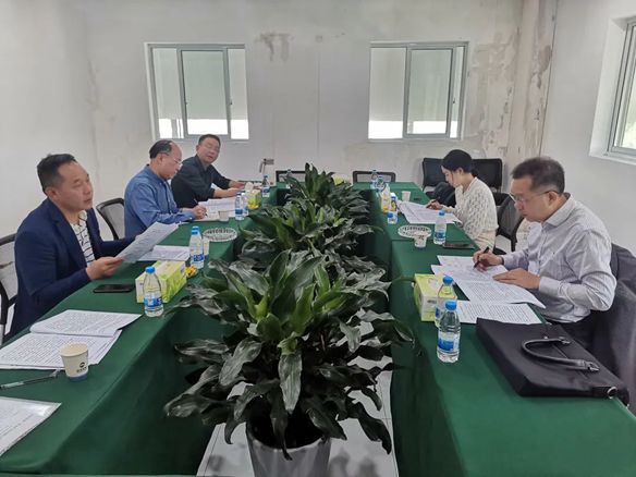 أرحب بحرارة بمدير منطقة بانان للمؤتمر الاستشاري السياسي وو جينبينغ في زيارة العمل المحيطي