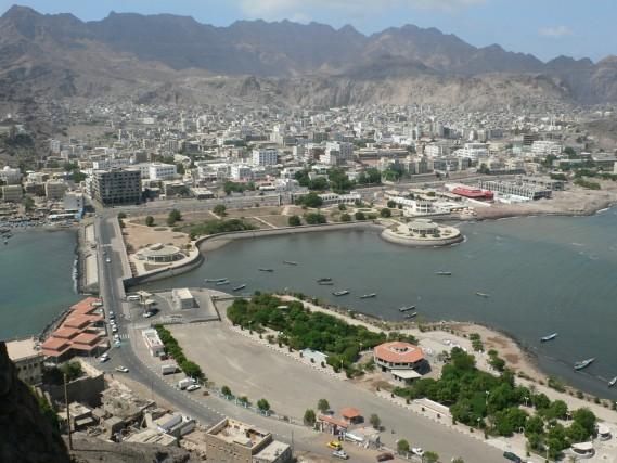 عدن اليمنية تعتزم تشديد استيراد السيارات: تشدد على حظر