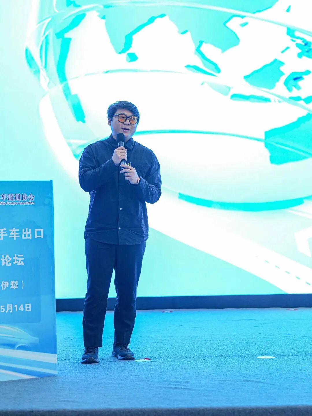 السيارات Huanyu تساعد فصل جديد لتصدير السيارات المستعملة ، ودفع تحليل عميق للمعضلات والفرص في الصناعة